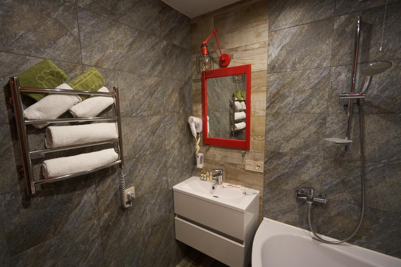 Garage Apartment Kremenchuk Luaran gambar