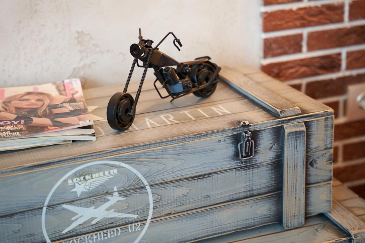 Garage Apartment Kremenchuk Luaran gambar