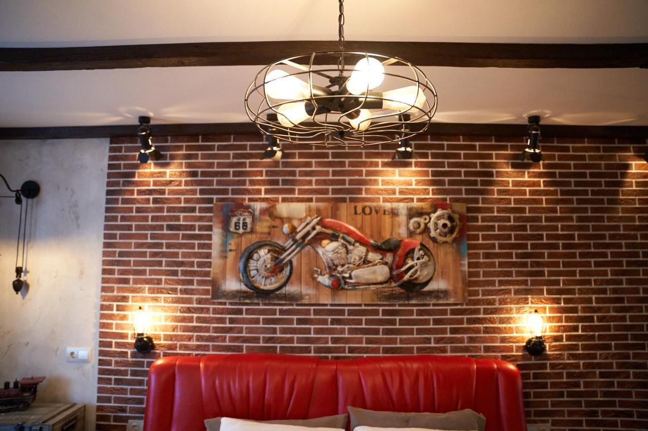 Garage Apartment Kremenchuk Luaran gambar