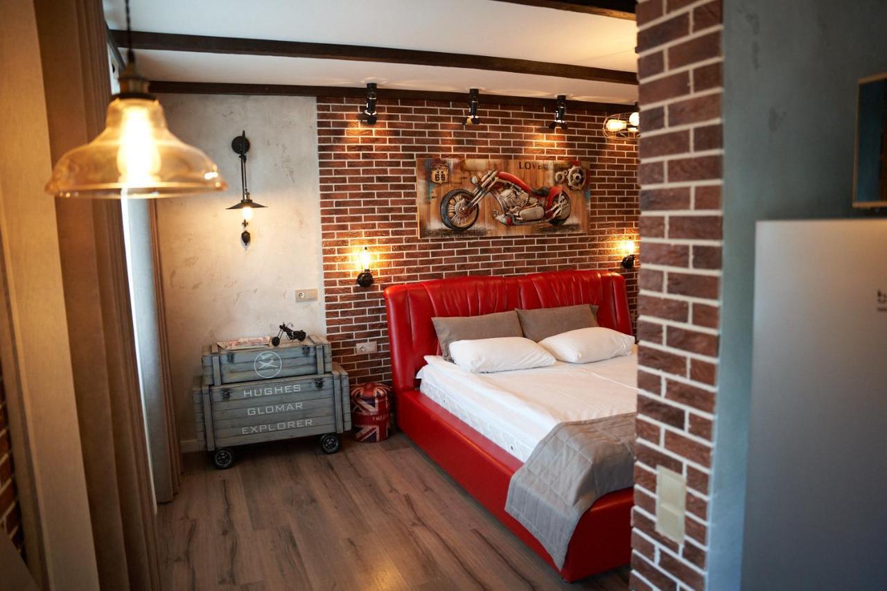 Garage Apartment Kremenchuk Luaran gambar